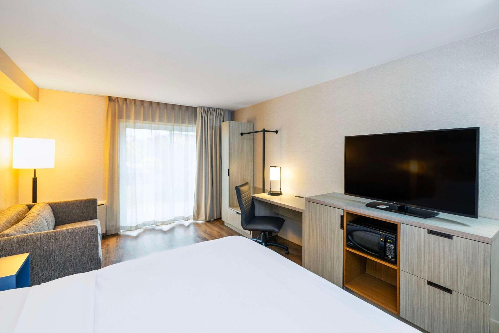 Comfort Inn Амхерст Экстерьер фото