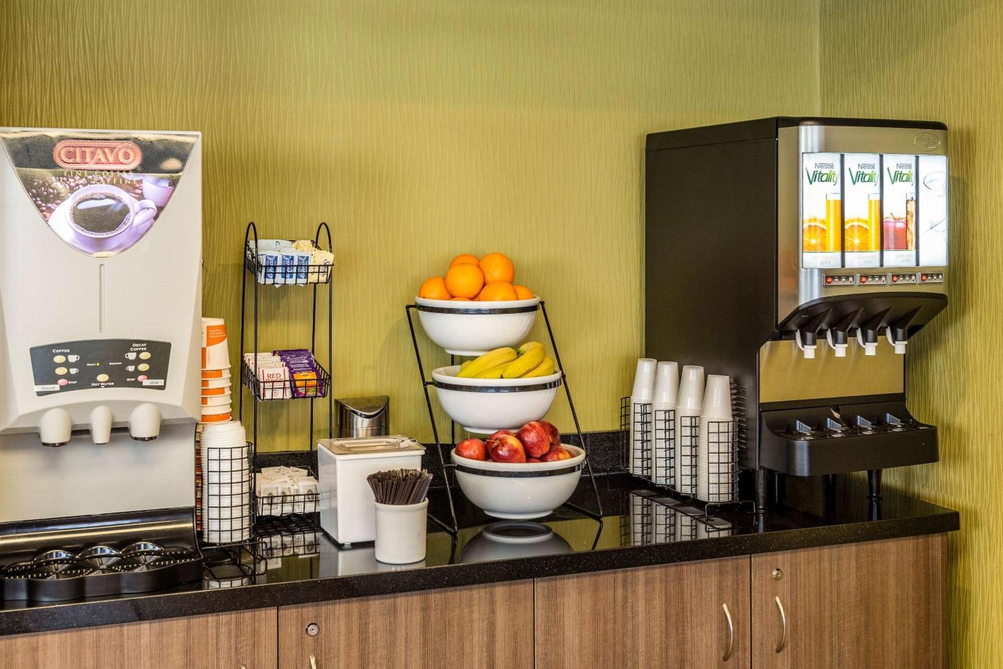 Comfort Inn Амхерст Экстерьер фото